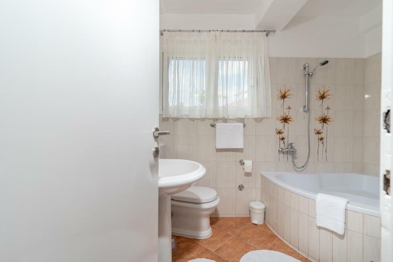 Apartment Dinka Trogir Bagian luar foto