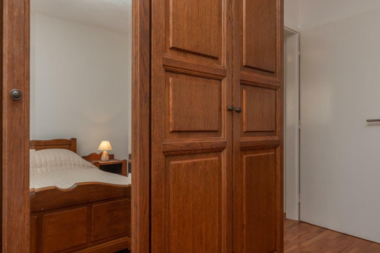 Apartment Dinka Trogir Bagian luar foto