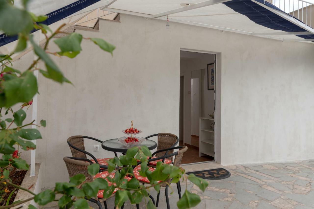 Apartment Dinka Trogir Bagian luar foto